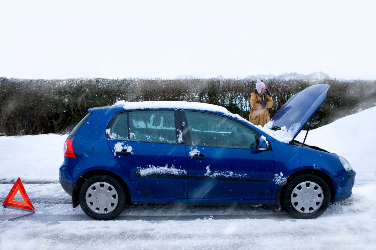 awaria samochodu zimą