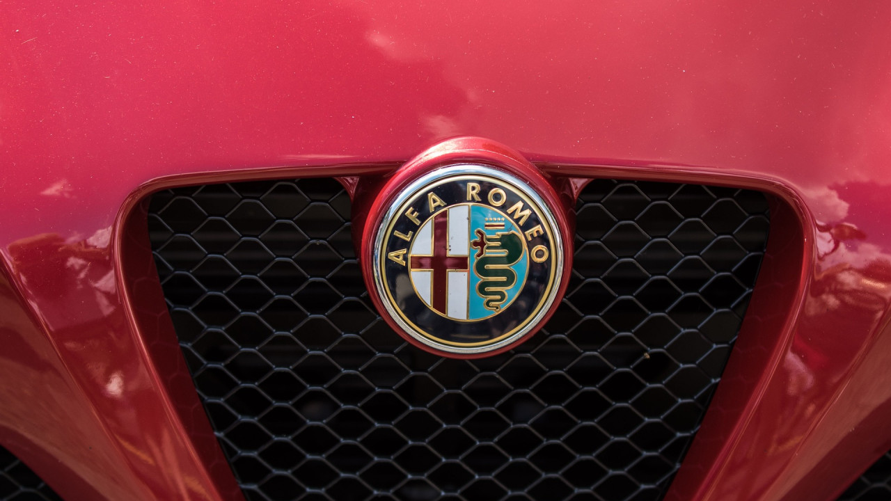 Alfa Romeo 33 Stradale błyszczy na International Motor Film Awards 2025
