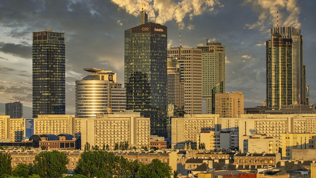 Warszawa przeznacza 93 mln zł na walkę z dieslami w mieście