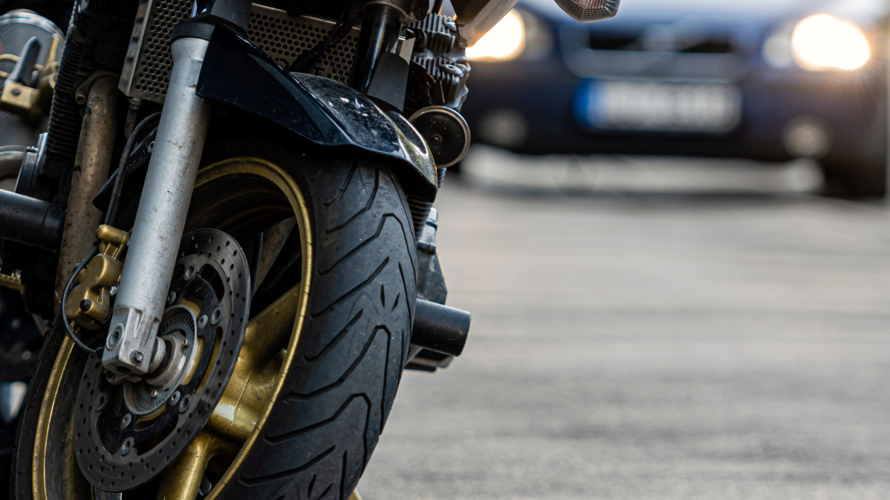 Sejm zakazuje trąbienia na motocyklistów - nowy przepis wchodzi w życie