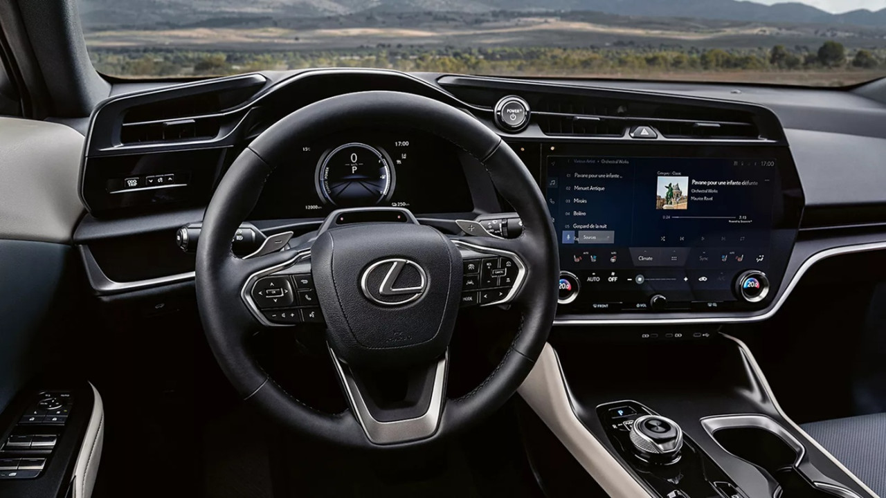 Nowy Lexus RZ w Polsce: Ceny niższe o 50 tys. zł na start