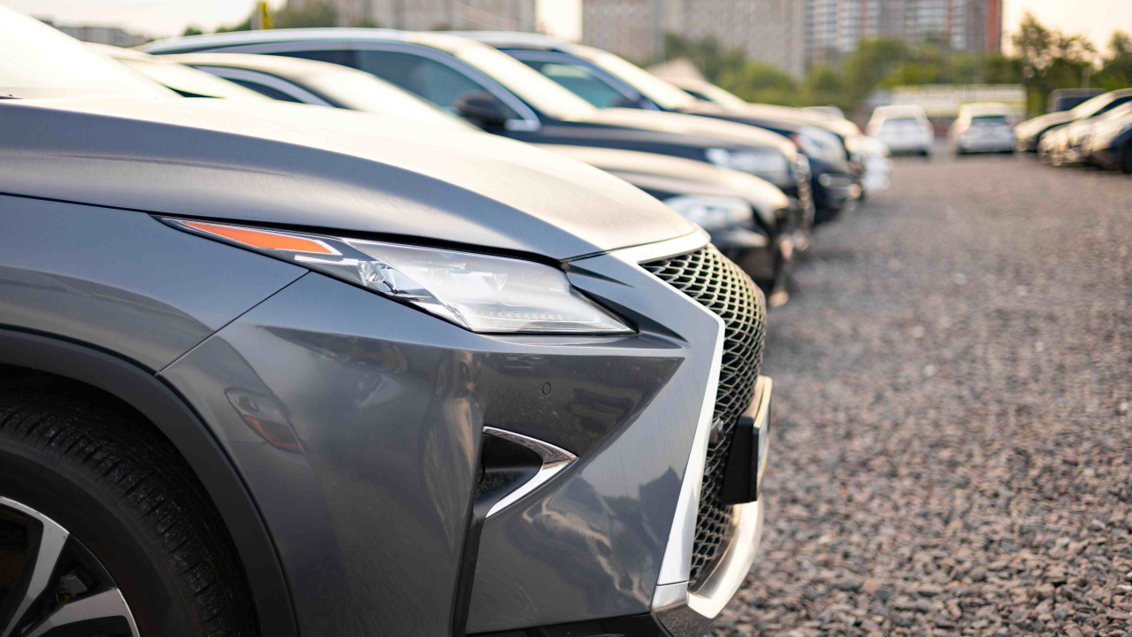 Nowy Lexus ES 2026: Szczegóły wersji i ceny ujawnione