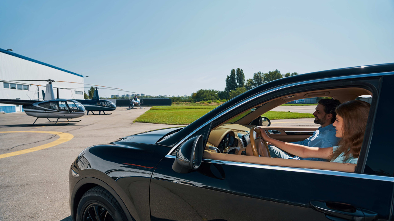 "Nowy Bentley Continental: Lekkość i Napęd na Tył"