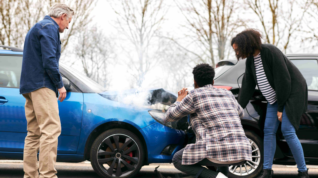 Nowa funkcja w mObywatelu ułatwia zgłaszanie kolizji drogowych