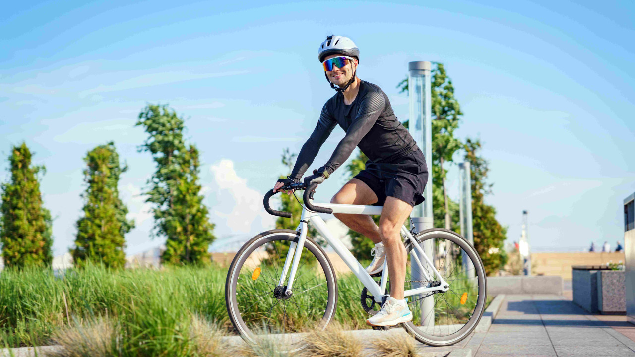 Rowerzyści łamią przepisy: mandaty rosną, problem narasta