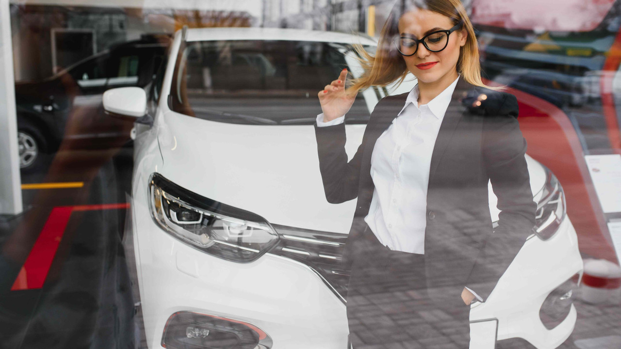 Tak wygląda najtańsze Renault Clio VI: zielony lakier i 16-calowe koła