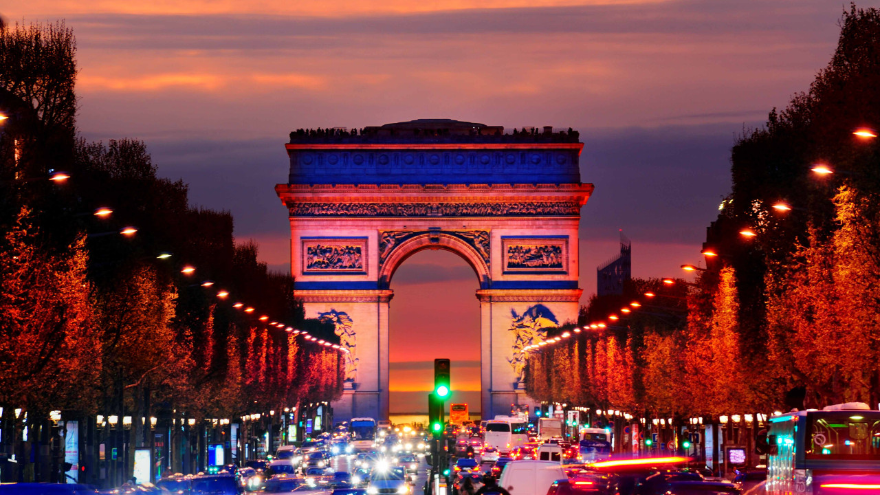 Francuski rząd a przyszłość przemysłu motoryzacyjnego: Co się zmieni?