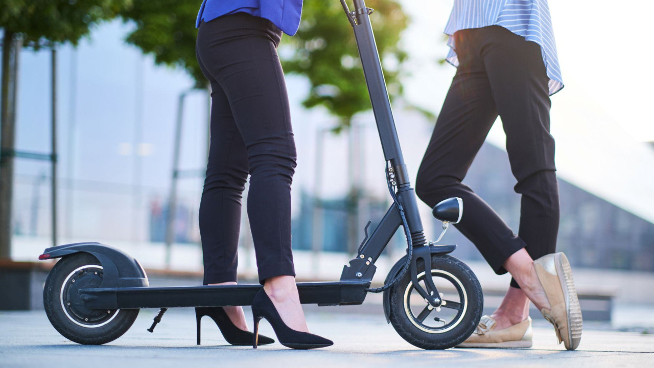 Elektryczne hulajnogi: wzrost wypadków i liczba ofiar rośnie