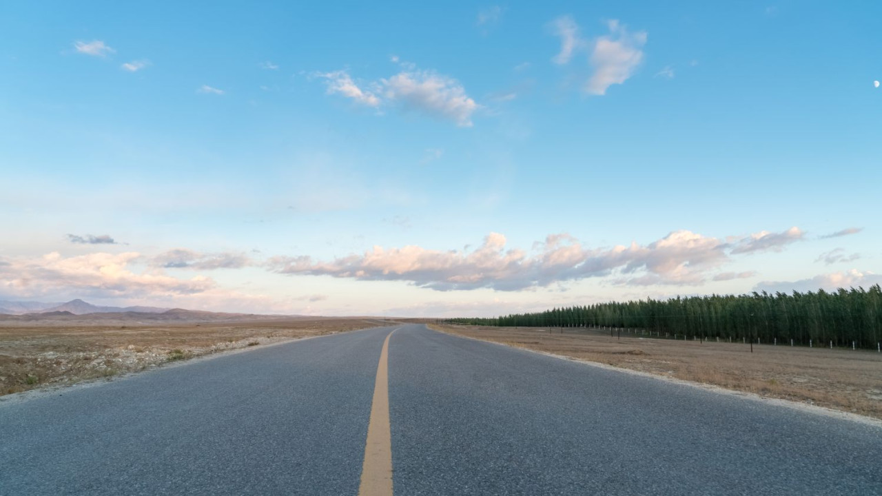 Najdłuższa ulica świata: blisko trzykrotnie dłuższa niż Polska!