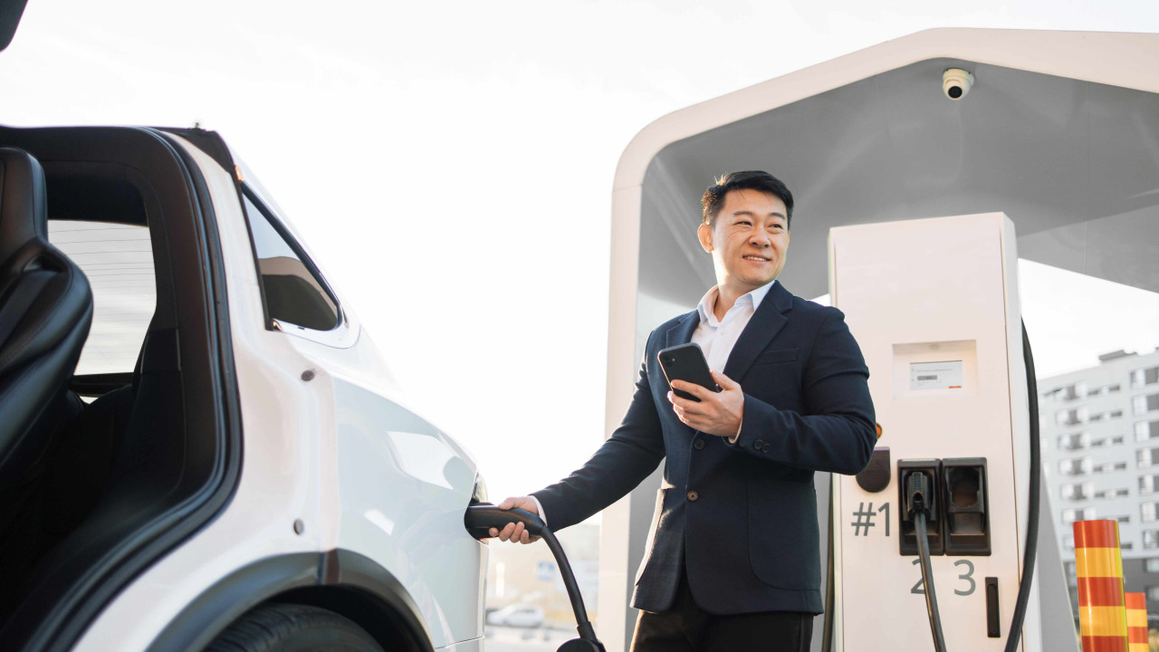 Czy samochody elektryczne wpływają na środowisko elektromagnetyczne?