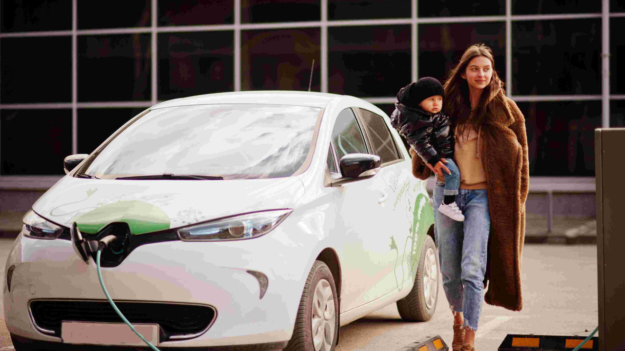 Najtańsze Renault 5 E-Tech: Cena i styl nowego elektryka