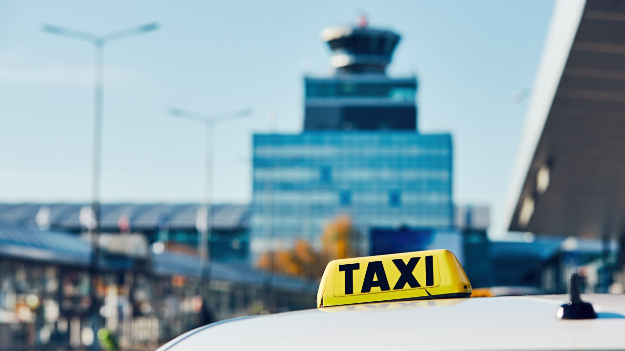 Czy taksówkarze powinni być sprawdzani pod kątem niekaralności?