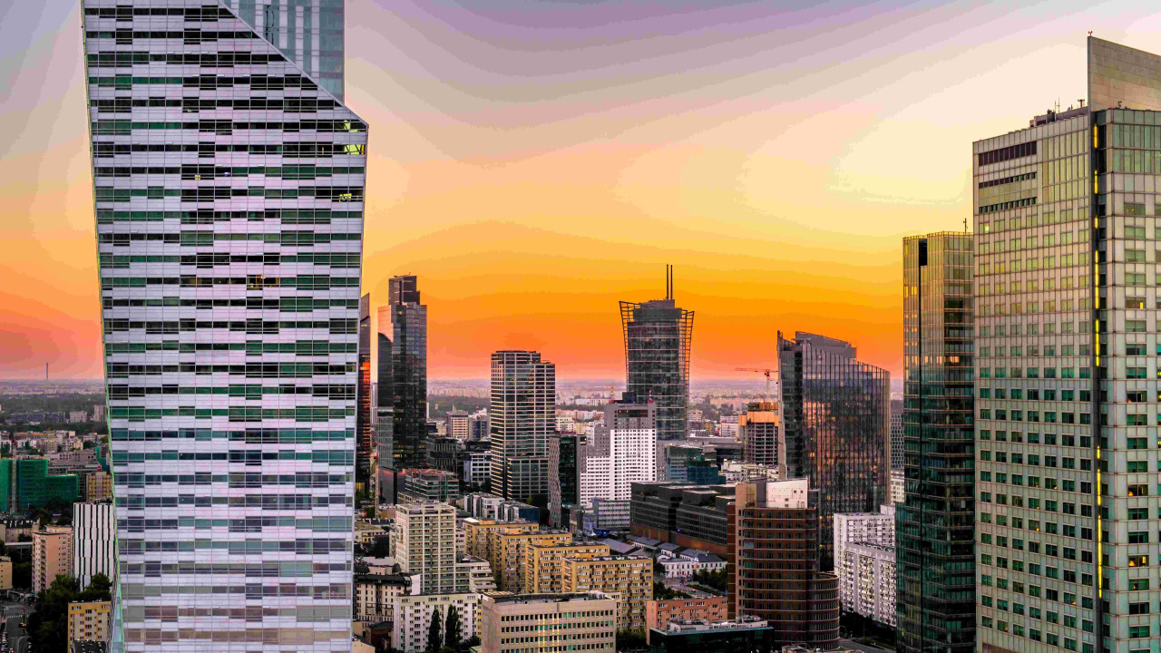 Nowe tablice indywidualne: Warszawa dołącza do listy miast