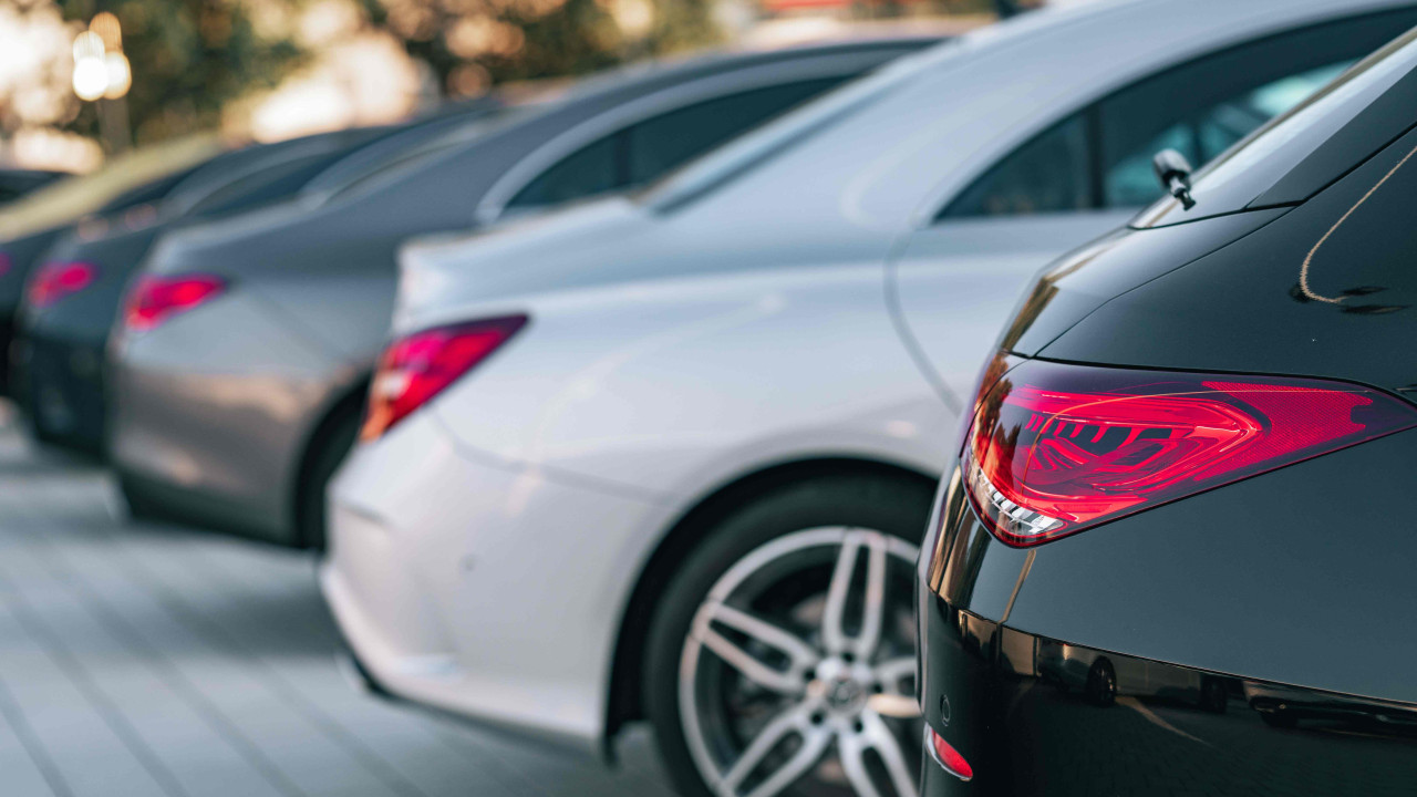 "Za kulisami zysków: Nowe źródła dochodów koncernów motoryzacyjnych"