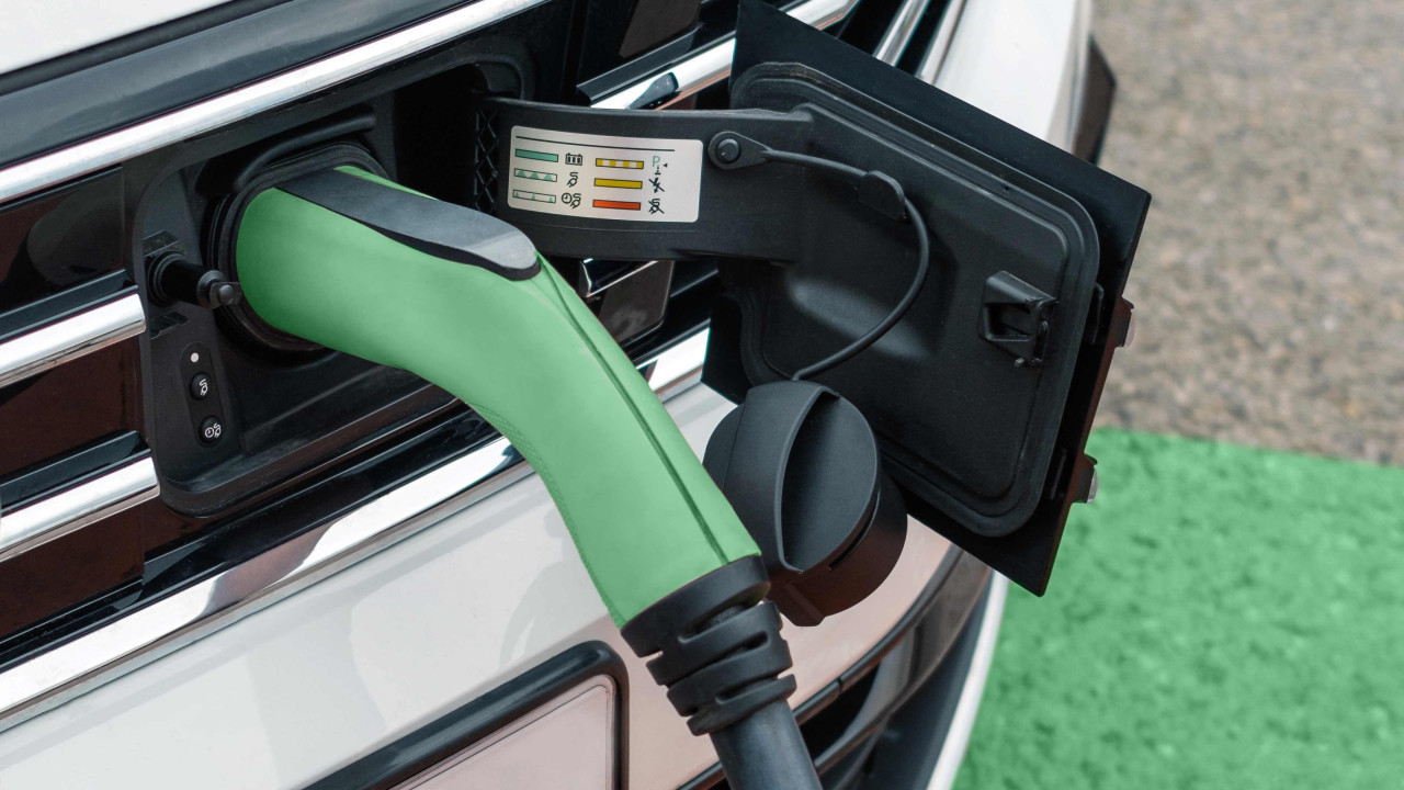 Renault wprowadza innowacyjny silnik: tylko 3,3 l/100 km dzięki Chinom