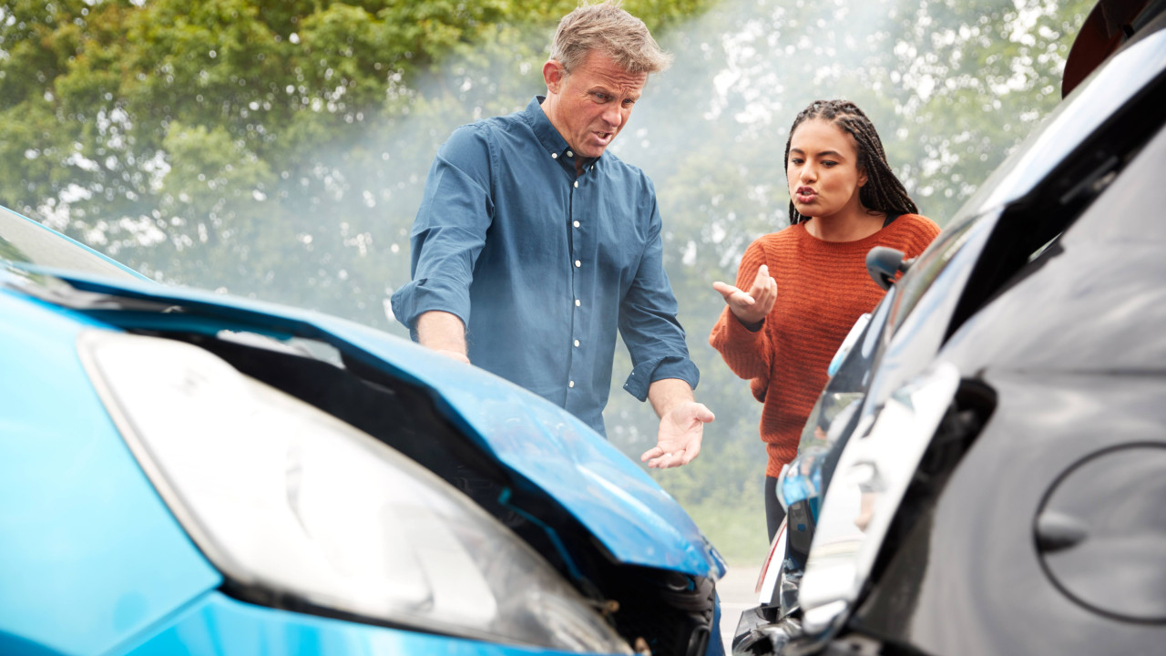 Drobną stłuczkę: Sprawca chciał się dogadać, pan Marek zaufał instynktowi