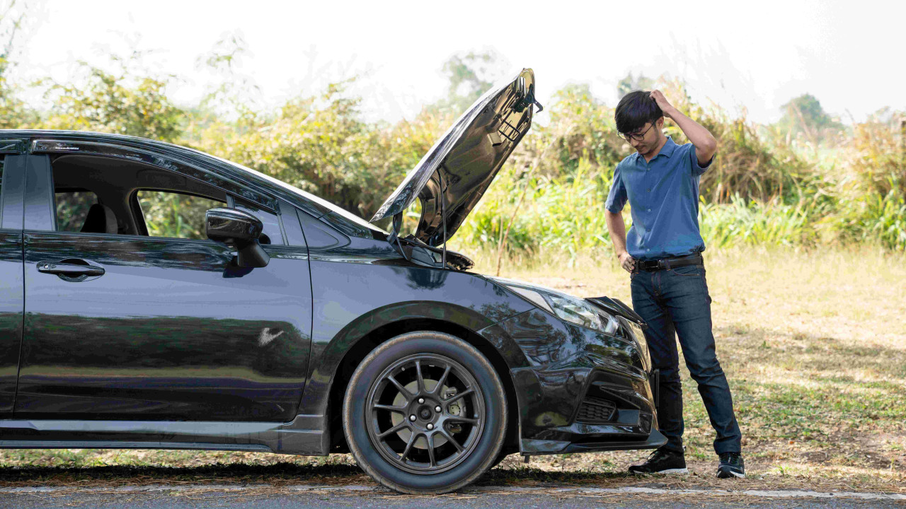 Ta kolejność hamowania może zapobiec zderzeniu – wielu ją ignoruje