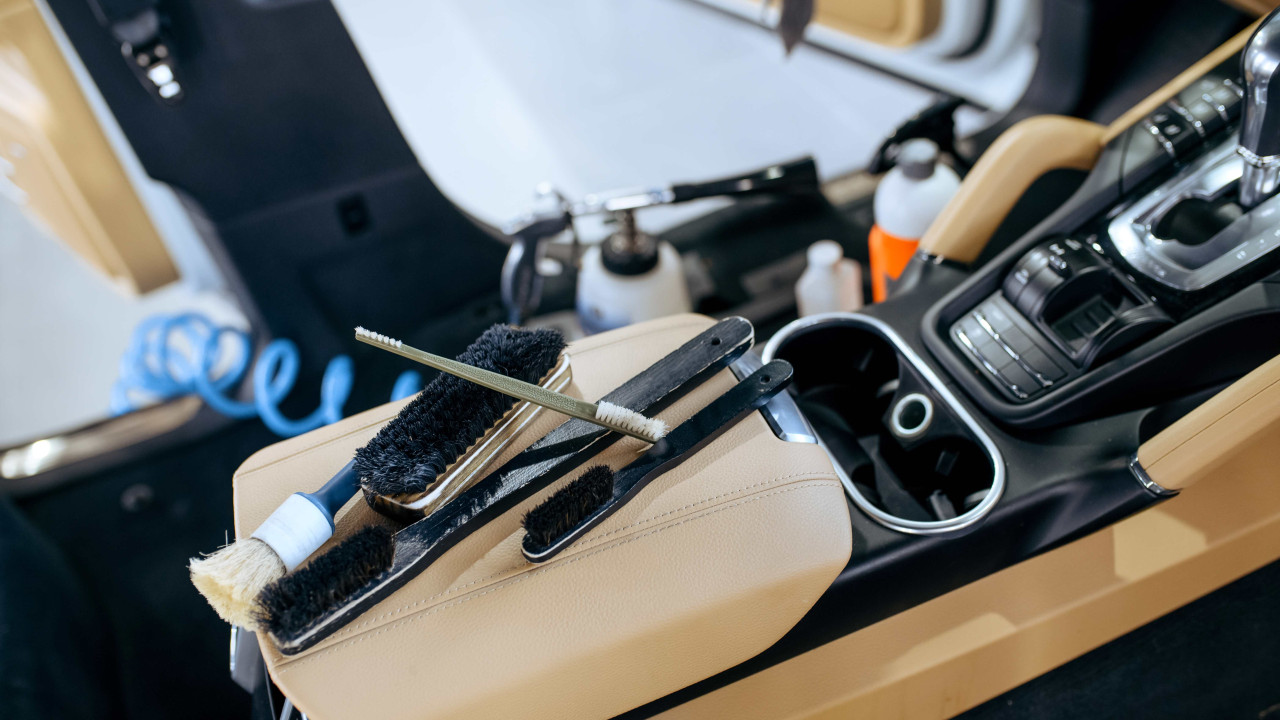 Czysta tapicerka w aucie: popularny trik kierowców