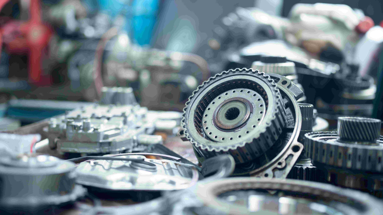 Niebezpieczne używane części: Eksperci ostrzegają przed montażem!