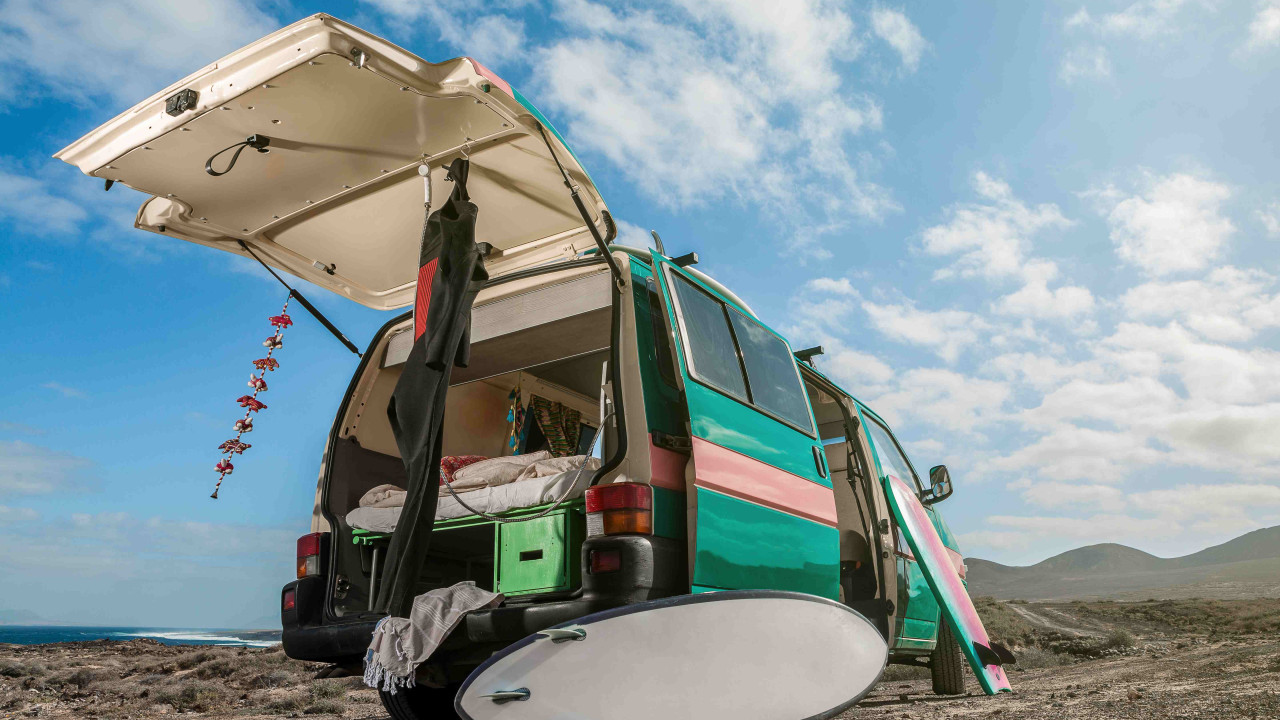 Niesamowity wzrost sprzedaży jednej marki w lutym: aż o 3800%!