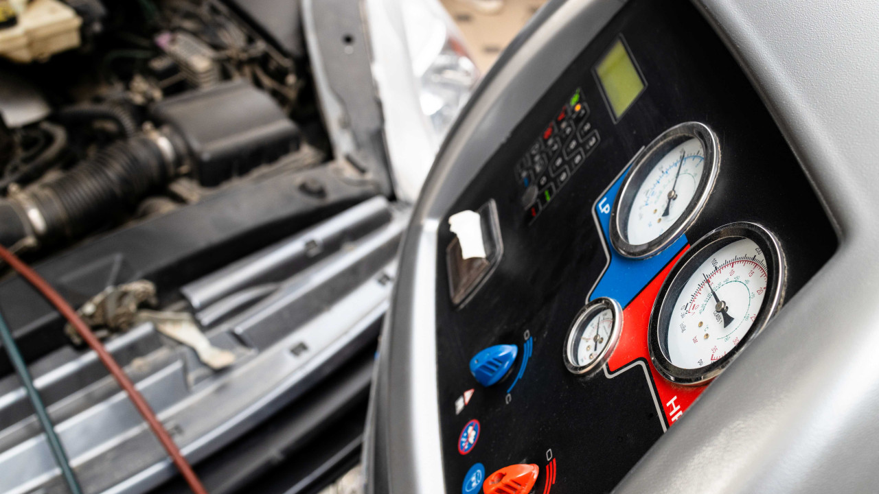 Jak klimatyzacja naprawdę wpływa na zużycie paliwa? Fakty i mity