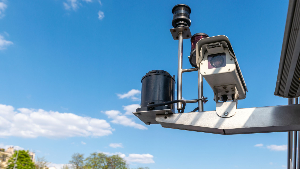 Nowe pomiary prędkości na "zapomnianej obwodnicy" – mandaty w wakacje