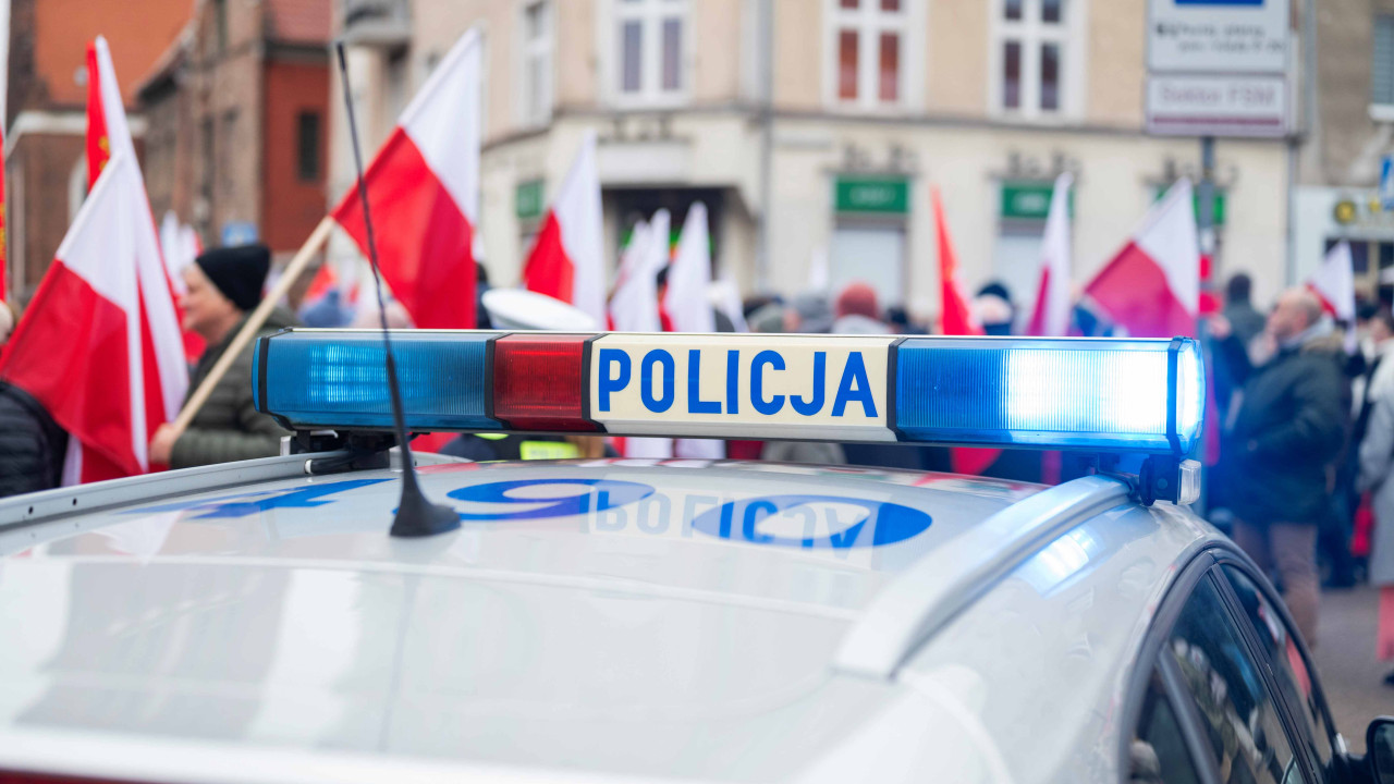 Nowy radiowóz policji w Polsce: 450 KM mocy, zobacz zdjęcia!