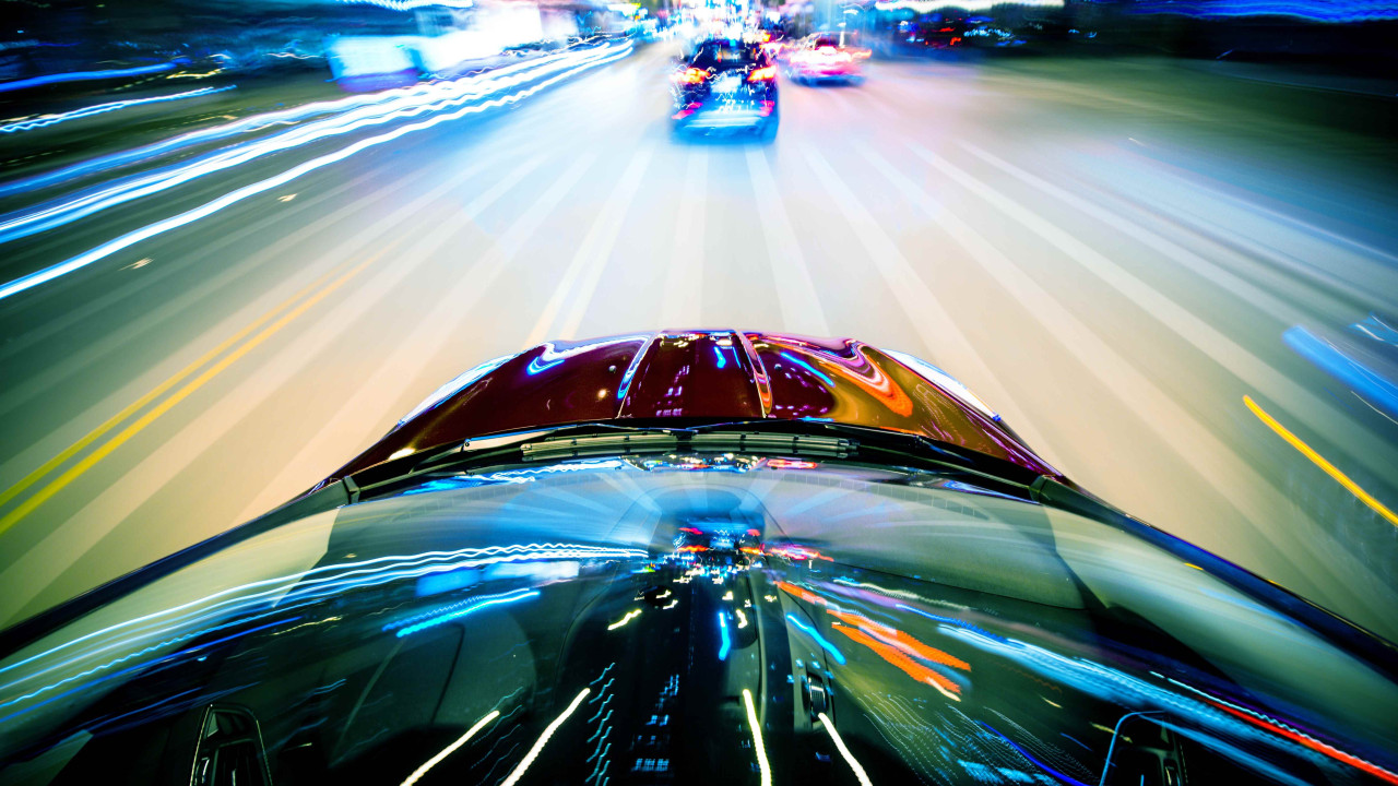 Kierowcy tracą prawa jazdy za szybkie jazdy poza miastem