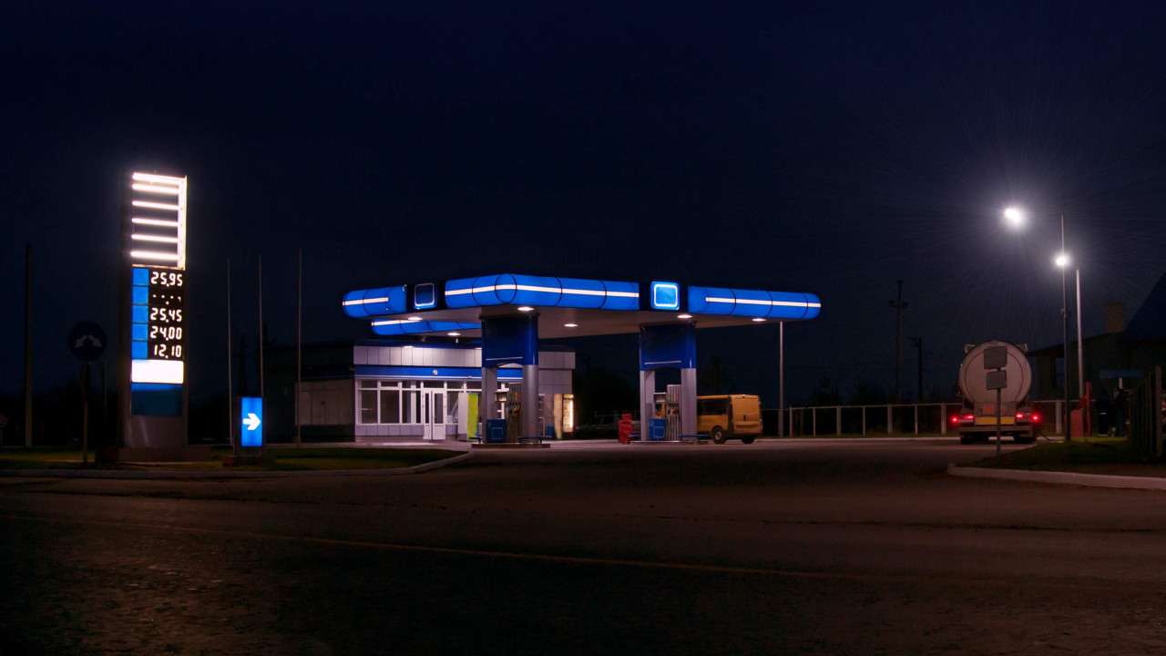 Blokada w cieśninie Ormuz: Czy ceny paliwa znów wzrosną do 8 zł?