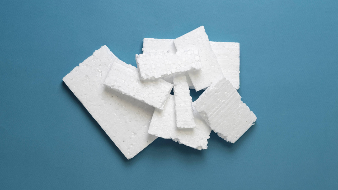 Nowy materiał na elewacje: lżejszy i skuteczniejszy niż styropian