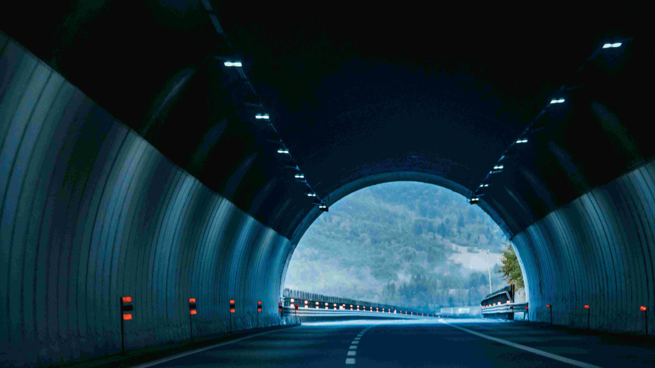 Nowe ograniczenie prędkości w tunelu na Zakopiance: dlaczego?