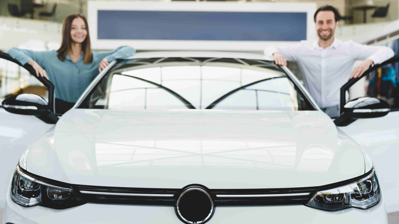 Volkswagen w kryzysie: spadek zysków i walka o przyszłość motoryzacji