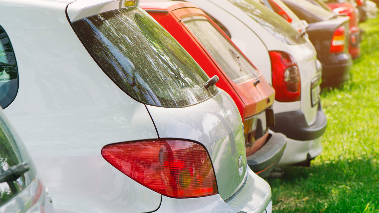 Czy opłaca się podróżować po używany samochód? Sprawdź warunki!