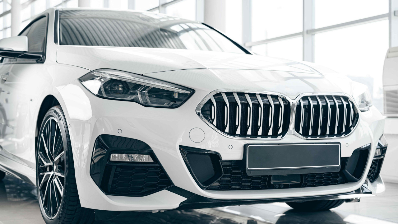 BMW prezentuje nowego iX3 40: podstawowy wariant Neue Klasse