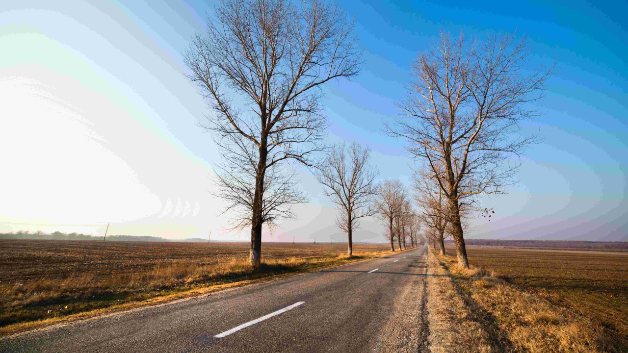 Budowa dróg w Polsce w impasie: Kierowcy odczują skutki