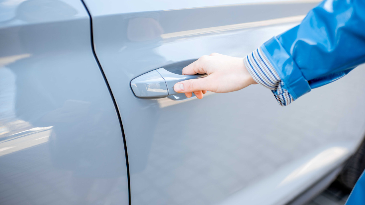 Pilot nie działa, a drzwi bez zamka? Sprawdzone rozwiązania!