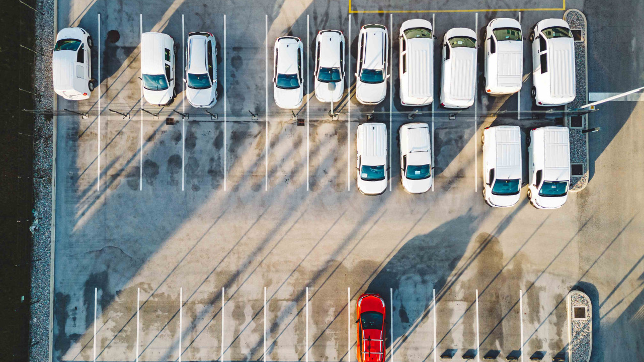 Darmowe Parkowanie dla Elektryków: Gdzie Zaparkujesz Bez Opłat?