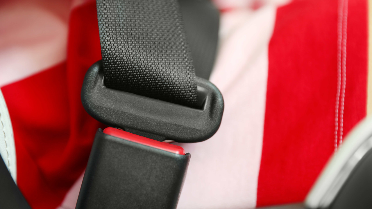 Mandaty dla pasażerów: nie tylko za brak pasów. Sprawdź listę!