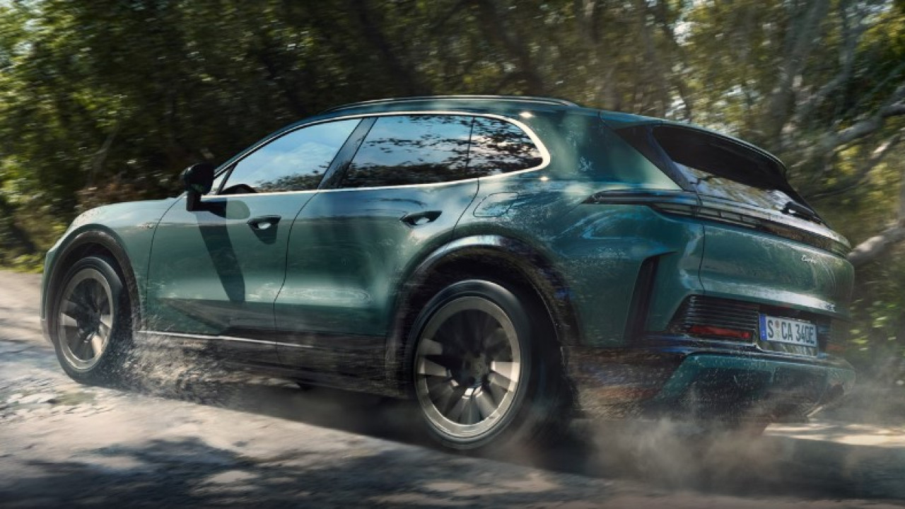 Nowe Porsche Cayenne Electric Turbo: Superauto z zakrzywionym ekranem