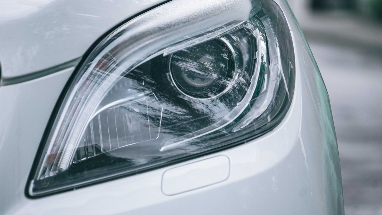 Jak skutecznie odświeżyć matowe lampy? Sprawdź ten prosty trik