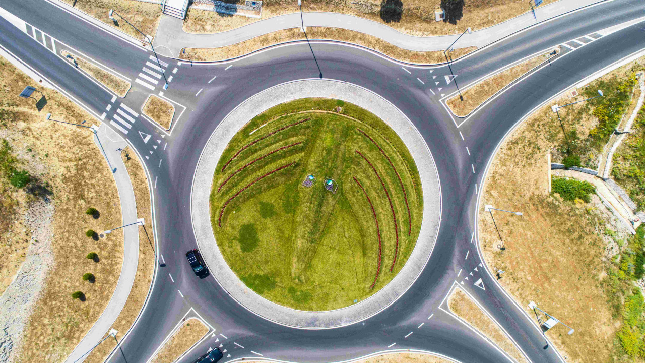 Odkryj najbardziej niezwykłe rondo świata - wygląda jak błąd na mapie