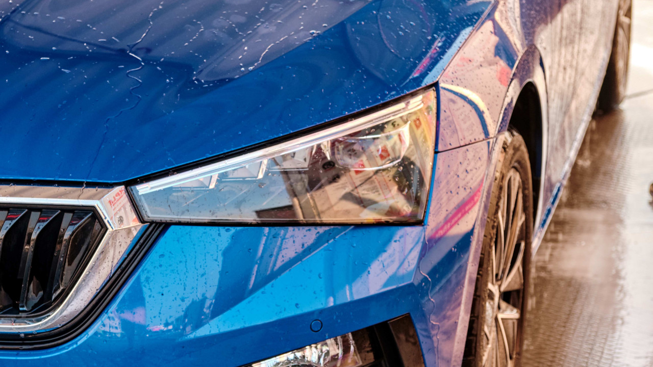 Skoda Superb z hybrydą 268 KM: porównanie z 2.0 TSI