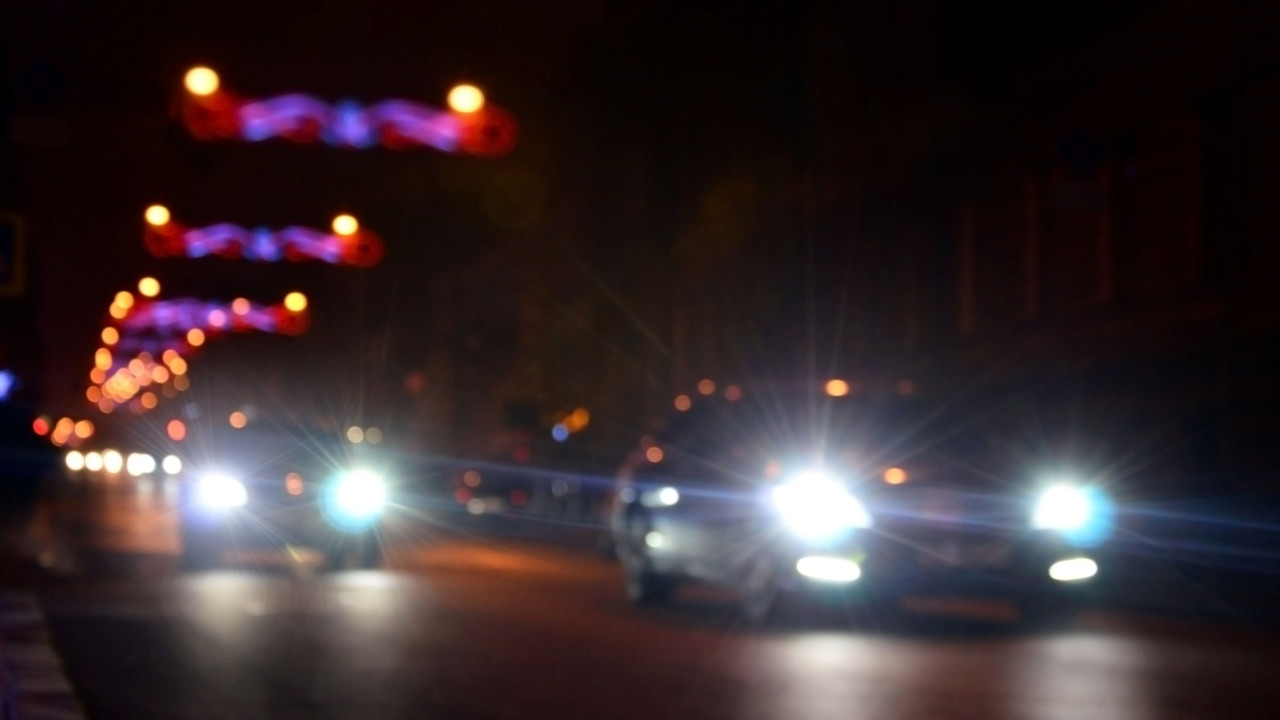 Codzienny widok: Kierowcy nadal mają problem z używaniem świateł