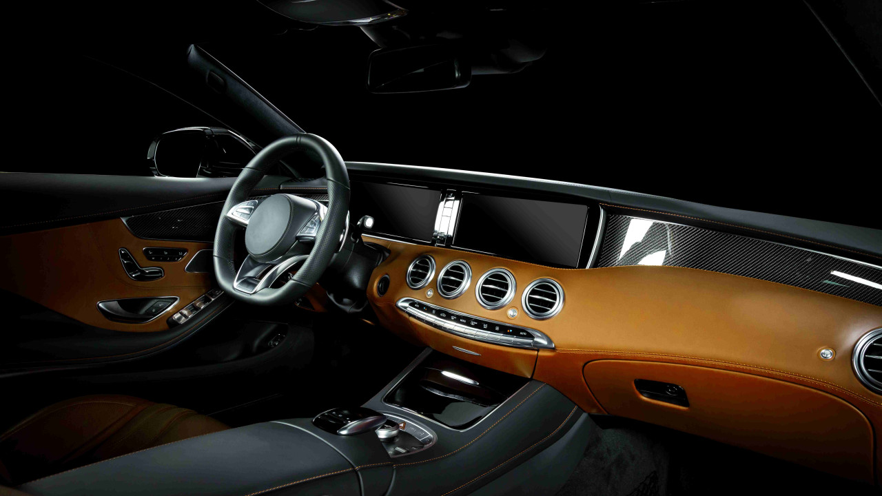 Nowy Mercedes klasy C: Tradycja spotyka elektryczną przyszłość