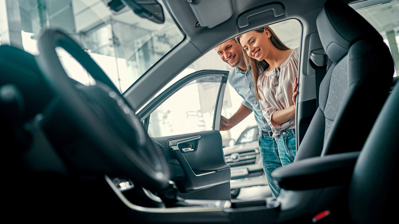 Najtańsze Volvo XC60 2026: Bogate wyposażenie i 250 KM
