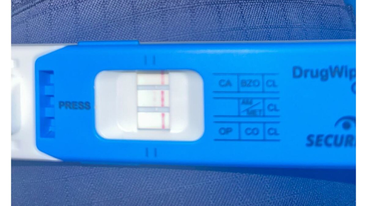 Policja zatrzymała kierowcę Audi. Miał ponad 0,3 promila, narkotest wskazał amfetaminę