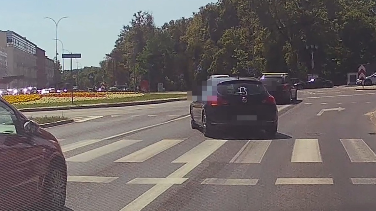 704 zgłoszenia agresji drogowej w 2026 roku. Podlaska policja publikuje nagrania