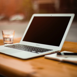 Gdzie najlepiej kupić MacBooka i co brać pod uwagę przy jego wyborze?