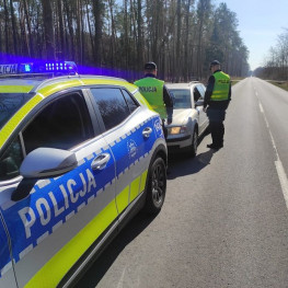 57-letni kierowca miał w organizmie ponad pół promila alkoholu, a na koncie sześć zakazów