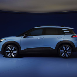 Ilustracja do artykułu: Volkswagen ID. Cross już w przedsprzedaży. Tyle kosztuje i tyle przejedzie